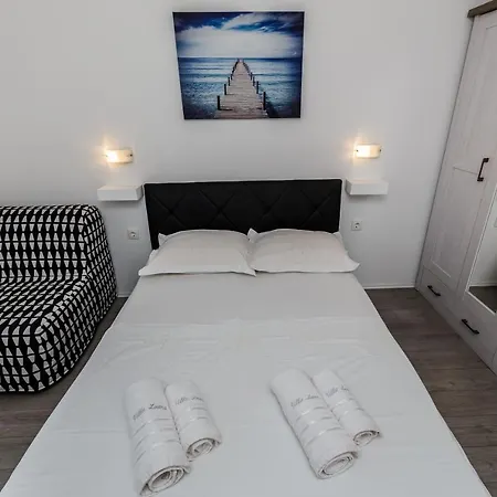 Luana Villa Vis